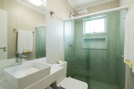 Casa à venda com 340m², 3 quartos e 3 vagas Casa à venda com 340m², 3 quartos e 3 vagasBanheiro da Suíte 3