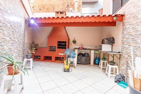 Casa à venda com 245m², 3 quartos e 2 vagas Casa à venda com 245m², 3 quartos e 2 vagasChurrasqueira