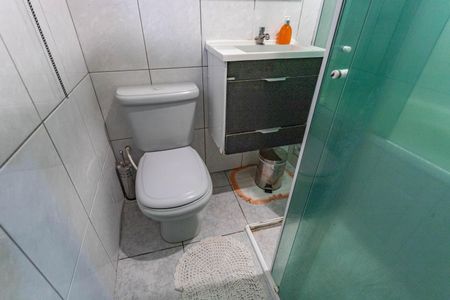 Casa à venda com 245m², 3 quartos e 2 vagas Casa à venda com 245m², 3 quartos e 2 vagasBanheiro da suíte 1