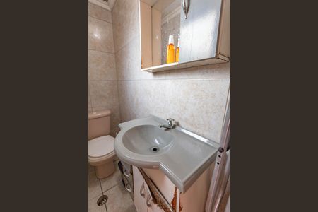 Casa à venda com 245m², 3 quartos e 2 vagas Casa à venda com 245m², 3 quartos e 2 vagasBanheiro de serviço