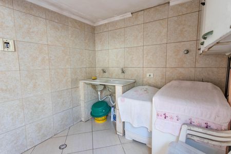 Casa à venda com 245m², 3 quartos e 2 vagas Casa à venda com 245m², 3 quartos e 2 vagasÁrea de serviço