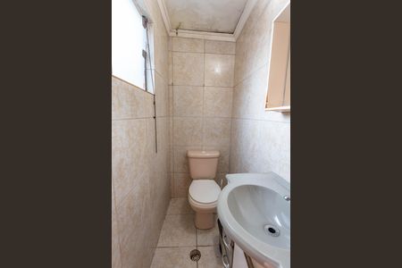 Casa à venda com 245m², 3 quartos e 2 vagas Casa à venda com 245m², 3 quartos e 2 vagasBanheiro de serviço