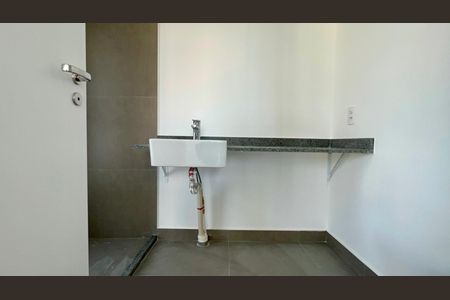 Apartamento à venda com 94m², 2 quartos e 1 vaga Apartamento à venda com 94m², 2 quartos e 1 vagaBanheiro da Suíte 2