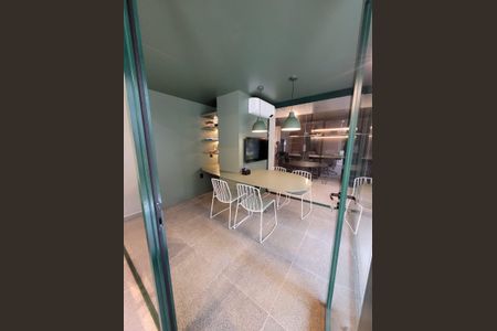 Apartamento à venda com 94m², 2 quartos e 1 vaga Apartamento à venda com 94m², 2 quartos e 1 vagaÁrea comum - Salão de Festas