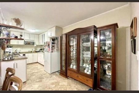 Casa à venda com 3 quartos, 180m² em Mirandópolis, São Paulo