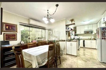 Casa à venda com 3 quartos, 180m² em Mirandópolis, São Paulo