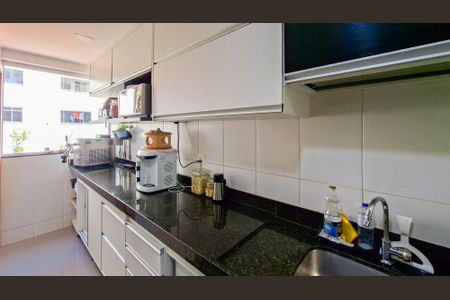 Apartamento à venda com 96m², 3 quartos e 2 vagasCozinha