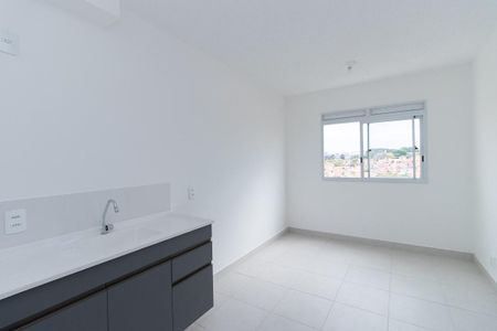 Sala/Cozinha de apartamento para alugar com 2 quartos, 32m² em Parque Novo Mundo, São Paulo