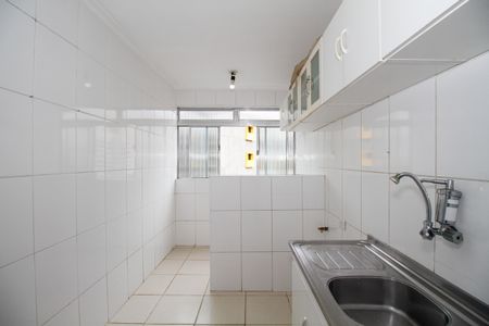 Apartamento à venda com 48m², 2 quartos e 1 vaga Apartamento à venda com 48m², 2 quartos e 1 vagaCozinha e Área de Serviço