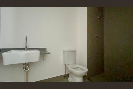 Studio à venda com 38m², 1 quarto e sem vaga Studio à venda com 38m², 1 quarto e sem vagaBanheiro