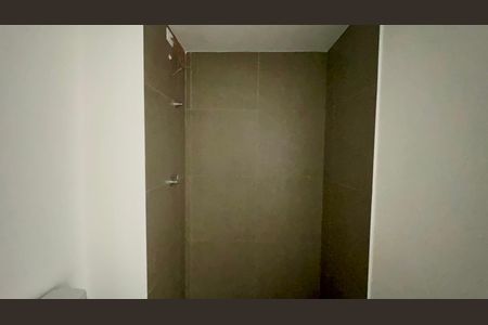 Studio à venda com 38m², 1 quarto e sem vaga Studio à venda com 38m², 1 quarto e sem vagaBanheiro