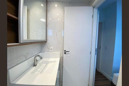 Apartamento à venda com 60m², 2 quartos e 1 vaga Apartamento à venda com 60m², 2 quartos e 1 vagaBanheiro da Suíte