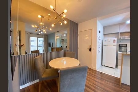 Sala de apartamento à venda com 2 quartos, 60m² em Todos Os Santos, Rio de Janeiro