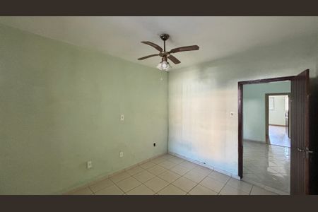 Casa à venda com 98m², 2 quartos e 2 vagas Casa à venda com 98m², 2 quartos e 2 vagasQuarto 1