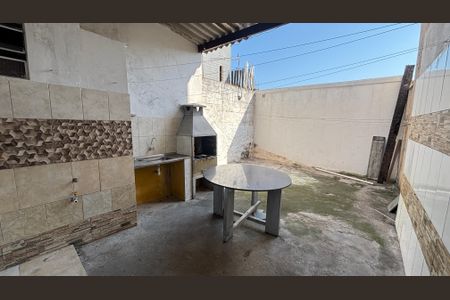 Casa à venda com 98m², 2 quartos e 2 vagas Casa à venda com 98m², 2 quartos e 2 vagasÁrea de Serviço