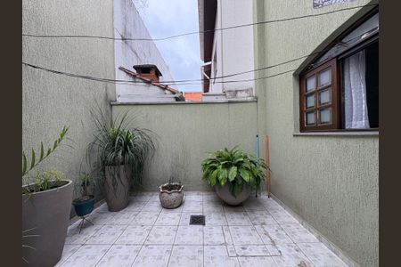 Casa à venda com 165m², 3 quartos e 4 vagas Casa à venda com 165m², 3 quartos e 4 vagasQuintal + Lavanderia