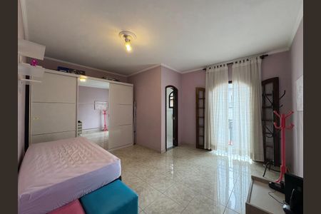 Casa à venda com 165m², 3 quartos e 4 vagas Casa à venda com 165m², 3 quartos e 4 vagasSuite