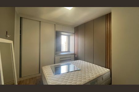 Suíte de apartamento para alugar com 2 quartos, 70m² em Centro, Campinas
