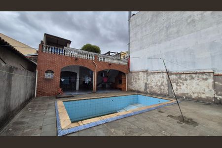 Casa à venda com 400m², 3 quartos e sem vaga Casa à venda com 400m², 3 quartos e sem vagaArea externa