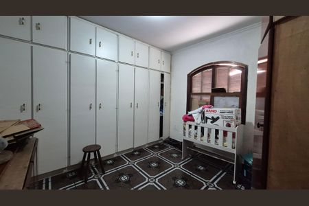 Casa à venda com 400m², 3 quartos e sem vaga Casa à venda com 400m², 3 quartos e sem vagaQuarto 2