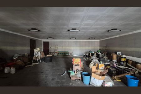 Casa à venda com 400m², 3 quartos e sem vaga Casa à venda com 400m², 3 quartos e sem vagaGaragem