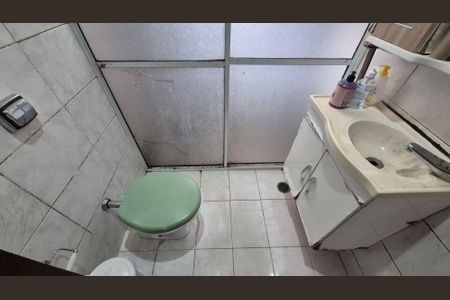 Casa à venda com 400m², 3 quartos e sem vaga Casa à venda com 400m², 3 quartos e sem vagaBanheiro Social