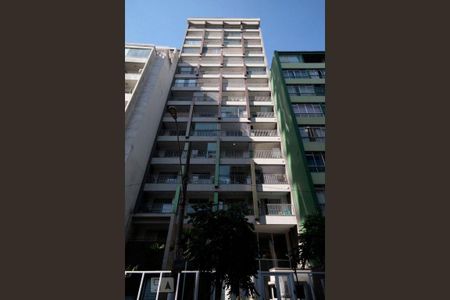 Studio à venda com 28m², 1 quarto e sem vaga Studio à venda com 28m², 1 quarto e sem vagaFachada