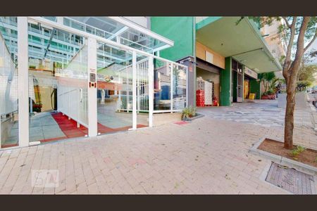 Studio à venda com 28m², 1 quarto e sem vaga Studio à venda com 28m², 1 quarto e sem vagaFachada e portaria