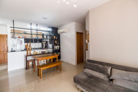 Apartamento à venda com 100m², 3 quartos e 2 vagasSala