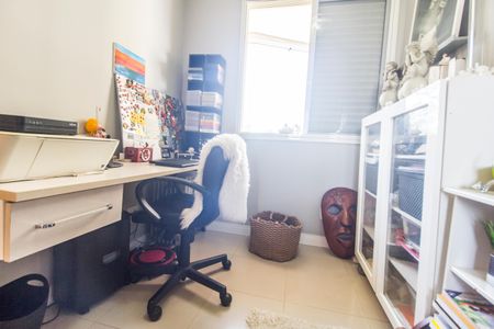 Apartamento à venda com 100m², 3 quartos e 2 vagasQuarto 2