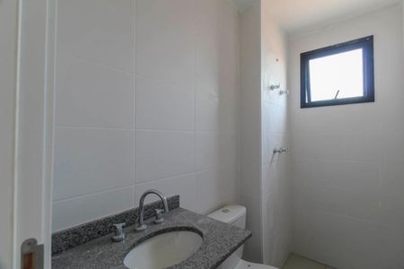 Apartamento à venda com 80m², 3 quartos e 1 vaga Apartamento à venda com 80m², 3 quartos e 1 vagaBanheiro da Suíte