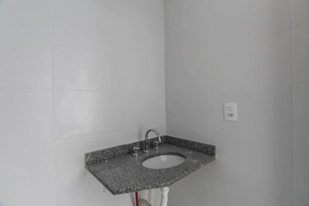 Apartamento à venda com 67m², 3 quartos e 1 vaga Apartamento à venda com 67m², 3 quartos e 1 vagaBanheiro Social