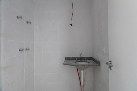 Apartamento à venda com 63m², 2 quartos e 1 vaga Apartamento à venda com 63m², 2 quartos e 1 vagaBanheiro Social