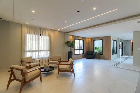 Apartamento à venda com 67m², 2 quartos e 1 vaga Apartamento à venda com 67m², 2 quartos e 1 vagaHall social