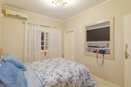 Casa à venda com 290m², 3 quartos e 2 vagas Casa à venda com 290m², 3 quartos e 2 vagasSuíte