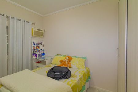 Casa à venda com 290m², 3 quartos e 2 vagas Casa à venda com 290m², 3 quartos e 2 vagasQuarto 1