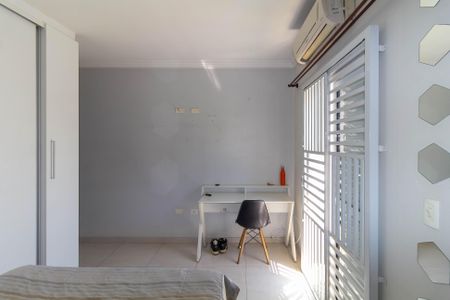 Casa à venda com 118m², 3 quartos e 2 vagas Casa à venda com 118m², 3 quartos e 2 vagasSuíte
