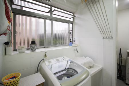 Apartamento à venda com 112m², 2 quartos e 1 vaga Apartamento à venda com 112m², 2 quartos e 1 vagaÁrea de Serviço