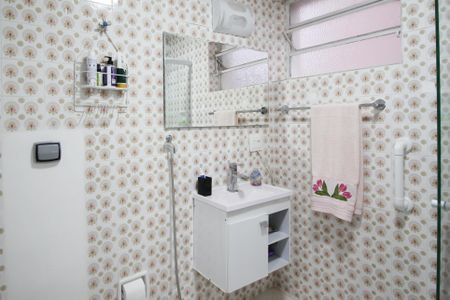 Apartamento à venda com 112m², 2 quartos e 1 vaga Apartamento à venda com 112m², 2 quartos e 1 vagaBanheiro