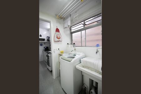 Apartamento à venda com 112m², 2 quartos e 1 vaga Apartamento à venda com 112m², 2 quartos e 1 vagaÁrea de Serviço