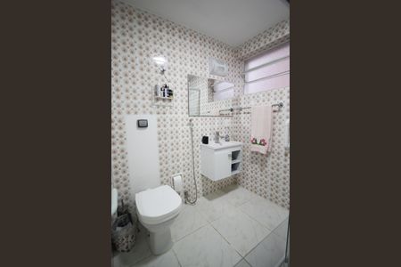 Apartamento à venda com 112m², 2 quartos e 1 vaga Apartamento à venda com 112m², 2 quartos e 1 vagaBanheiro