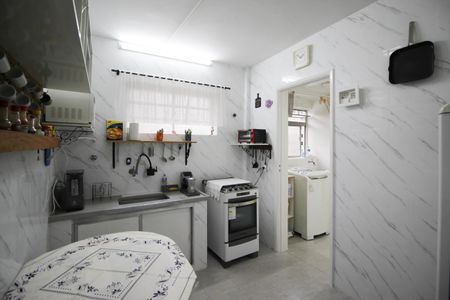 Apartamento à venda com 112m², 2 quartos e 1 vaga Apartamento à venda com 112m², 2 quartos e 1 vagaCozinha