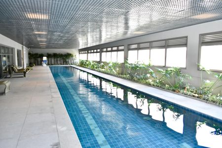 Studio à venda com 46m², 0 quarto e 1 vagaÁrea comum - Piscina Interna