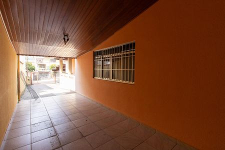 Casa à venda com 330m², 3 quartos e 7 vagas Casa à venda com 330m², 3 quartos e 7 vagasEntrada