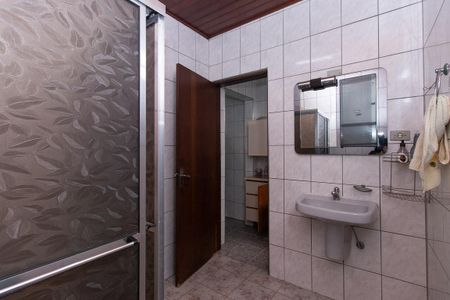 Casa à venda com 330m², 3 quartos e 7 vagas Casa à venda com 330m², 3 quartos e 7 vagasBanheiro Social