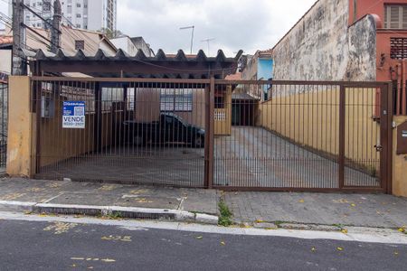 Casa à venda com 330m², 3 quartos e 7 vagas Casa à venda com 330m², 3 quartos e 7 vagasFachada