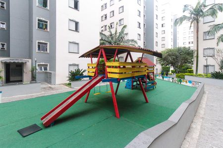 Apartamento para alugar com 65m², 3 quartos e 1 vaga Apartamento para alugar com 65m², 3 quartos e 1 vagaÁrea comum - Playground
