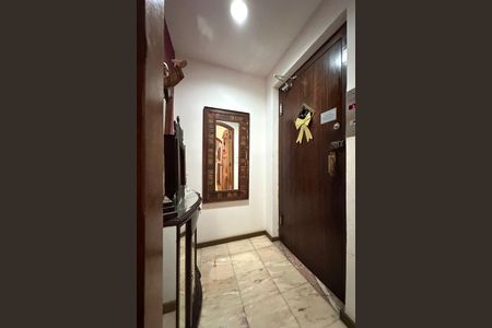 Apartamento à venda com 185m², 4 quartos e 1 vaga Apartamento à venda com 185m², 4 quartos e 1 vagaCorredor