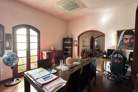 Apartamento à venda com 185m², 4 quartos e 1 vaga Apartamento à venda com 185m², 4 quartos e 1 vagaSala