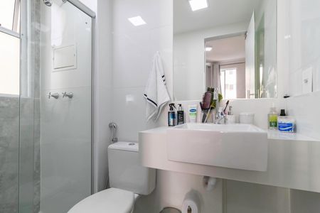 Apartamento à venda com 78m², 3 quartos e 1 vaga Apartamento à venda com 78m², 3 quartos e 1 vagaBanheiro da suíte